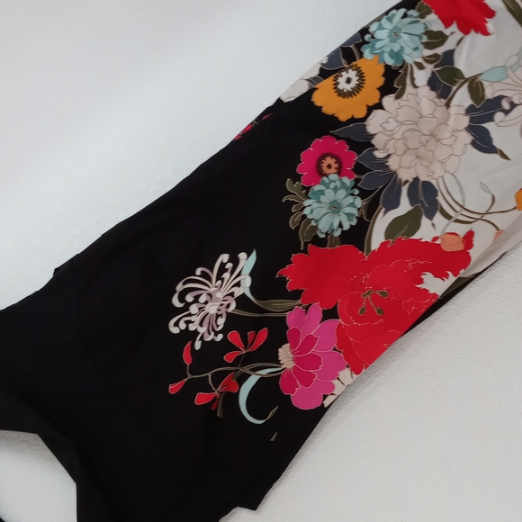 trina Turk floral dress - Picture 4 of 6